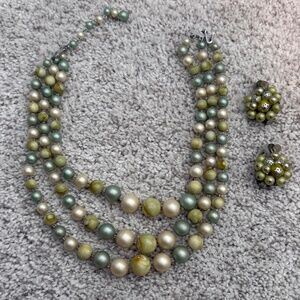Vintage 3 Strand Green Bead Necklace w Clip Earrings